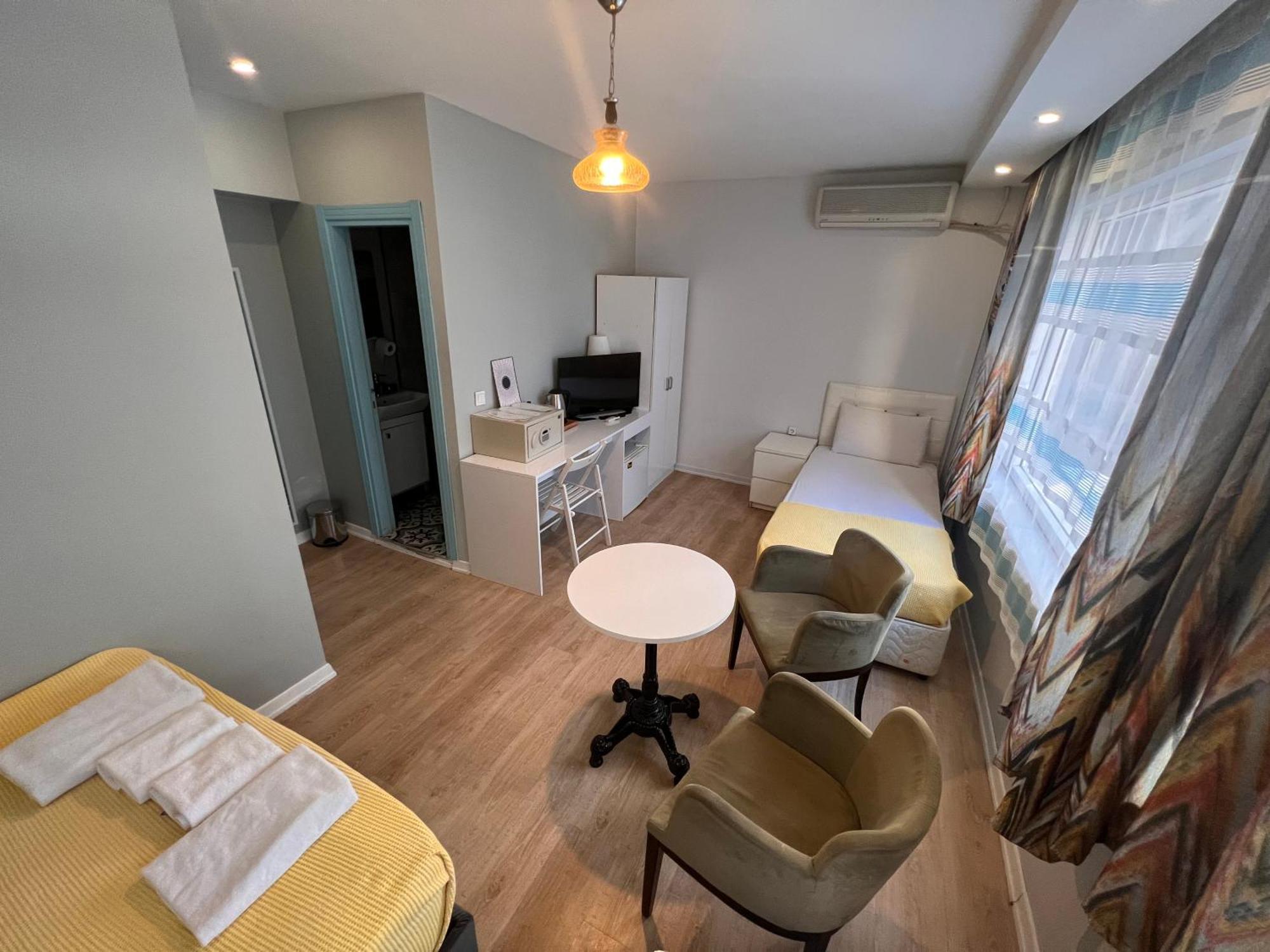 Rodin Hostel イスタンブール エクステリア 写真