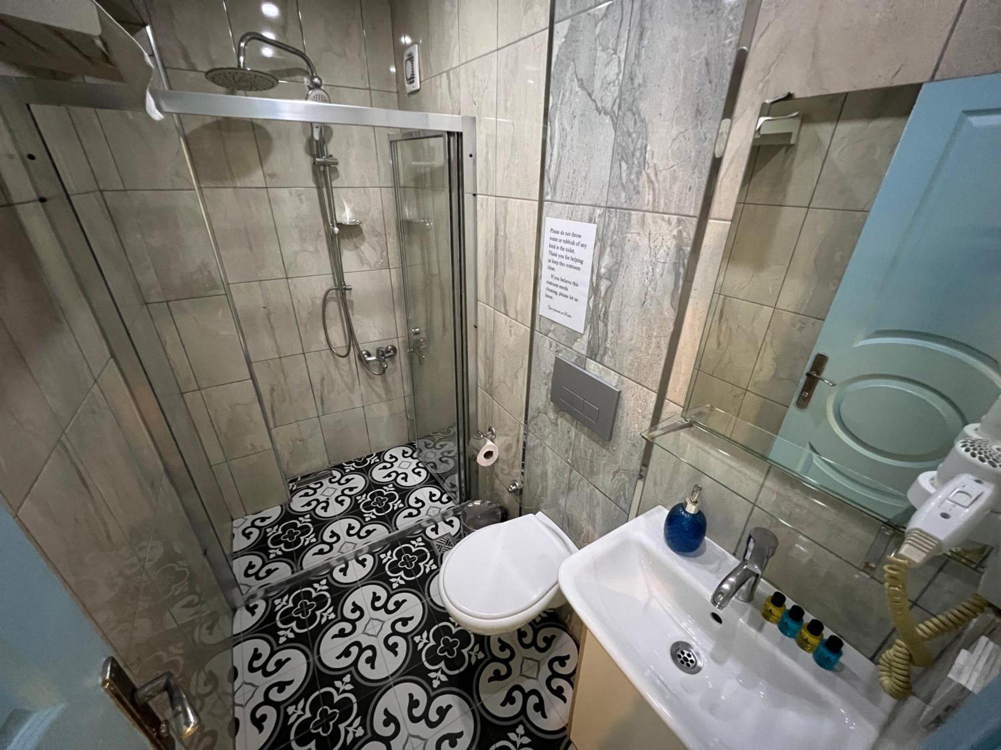 Rodin Hostel イスタンブール エクステリア 写真