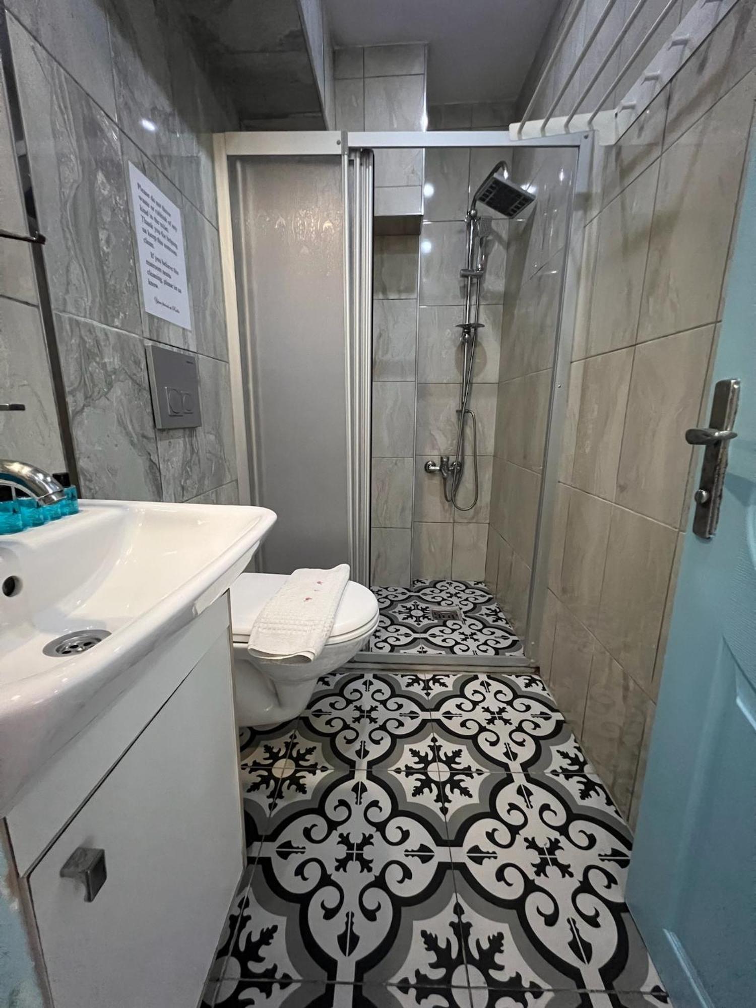 Rodin Hostel イスタンブール エクステリア 写真